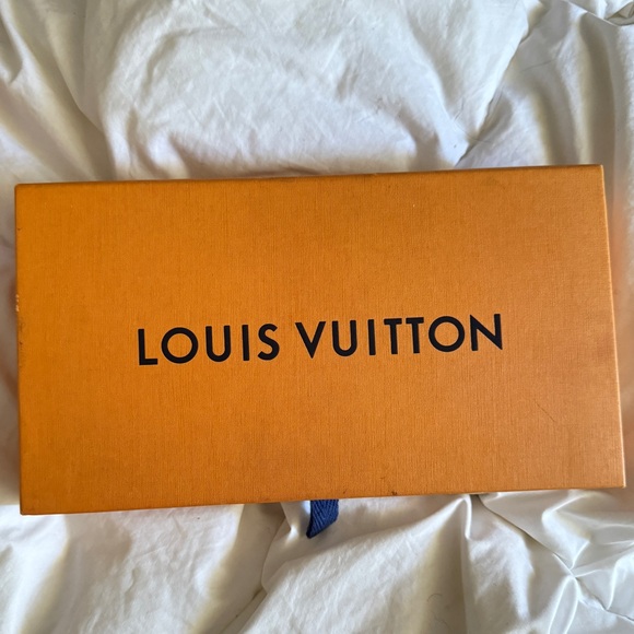 Louis Vuitton Sarah wallet monogram/ fuschia - Picture 2 of 8